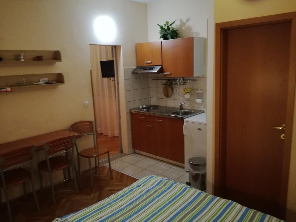 Apartments Kurtic 马卡尔斯卡 外观 照片